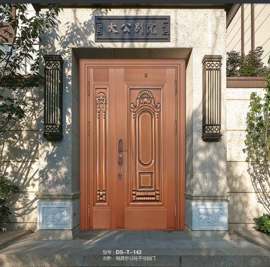 Luxury mother bronze door